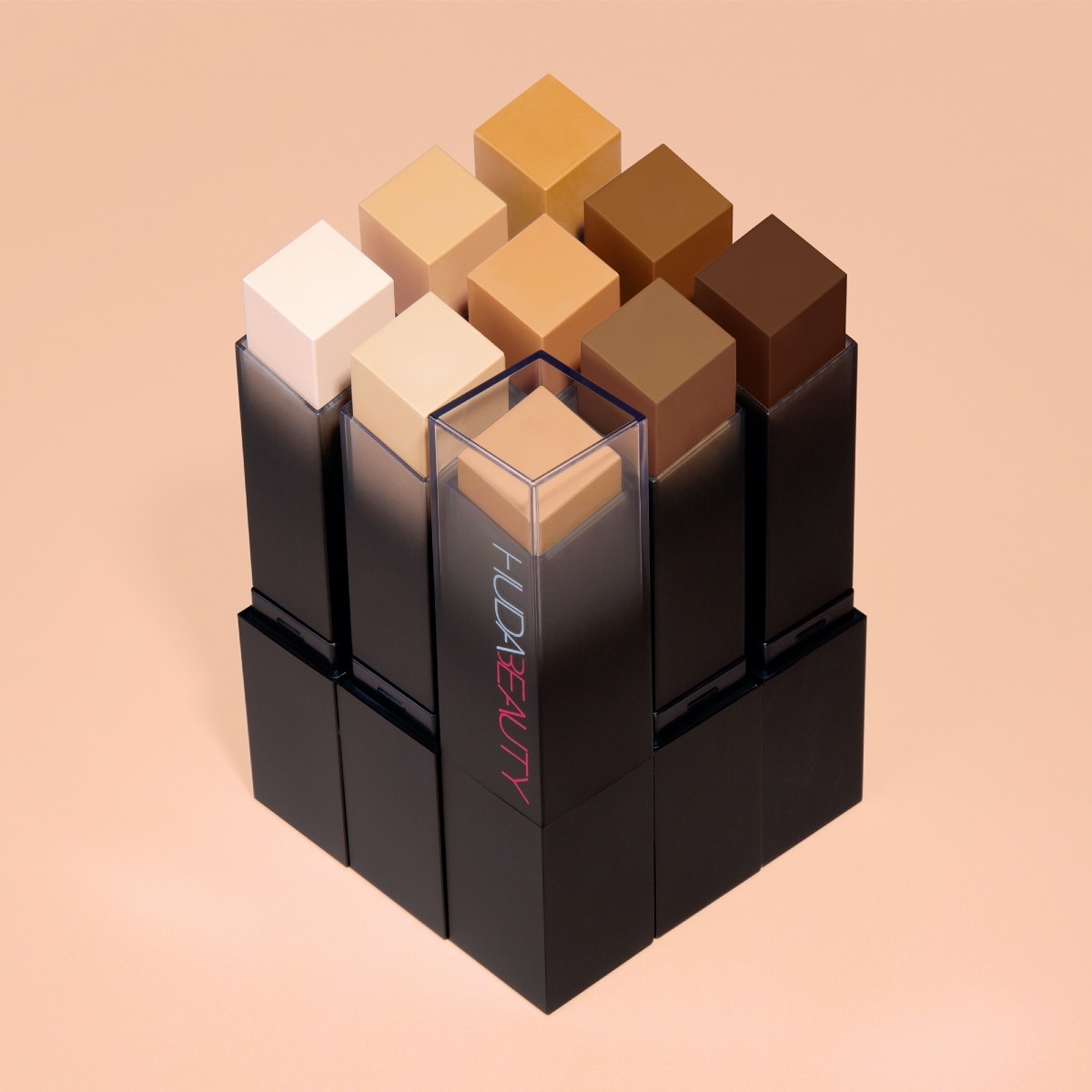 #FAUXFILTER SKIN FINISH BUILDABLE COVERAGE FOUNDATION STICK (BASE DE MAQUILLAJE EN BARRA)